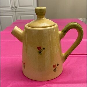 NWOT SMALL CERAMIC TEAPOT WITH SHORT SPOUT IN YELLOW, GREEN AND RED FLOWERS